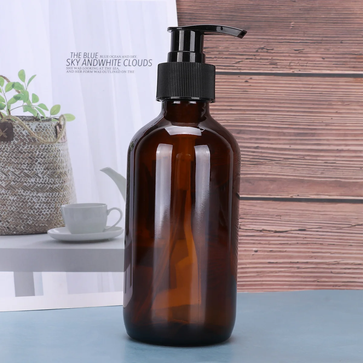 

2Pcs Plastic Cosmetics Bottle 500ml Brown Travel Portable Empty Sub Bottle for Shampoo Emulsion Easy Clean Lightweight