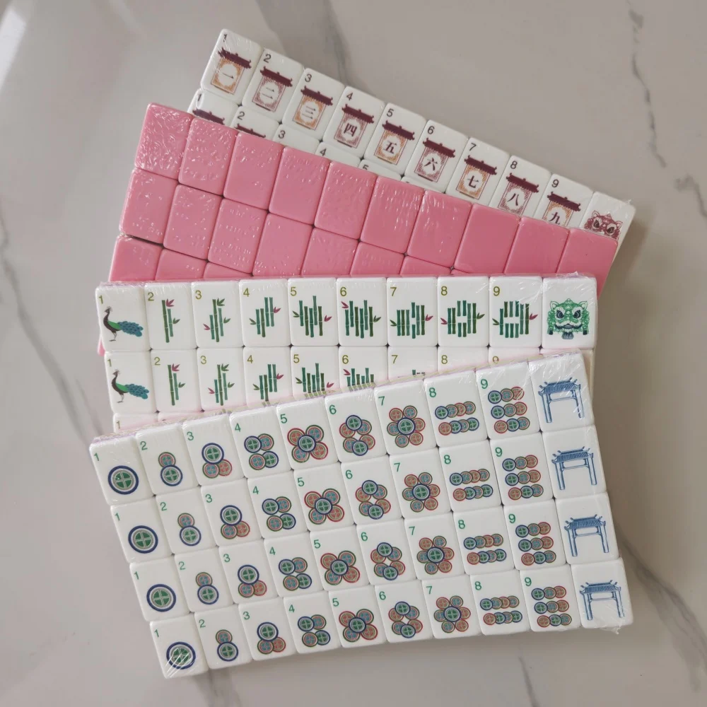 

Premium Luxury American Mahjong Tiles 4-Layer Acrylic Pink Mahjong Set Portable Carved Mah Jongg Family Party Board Games Gifts
