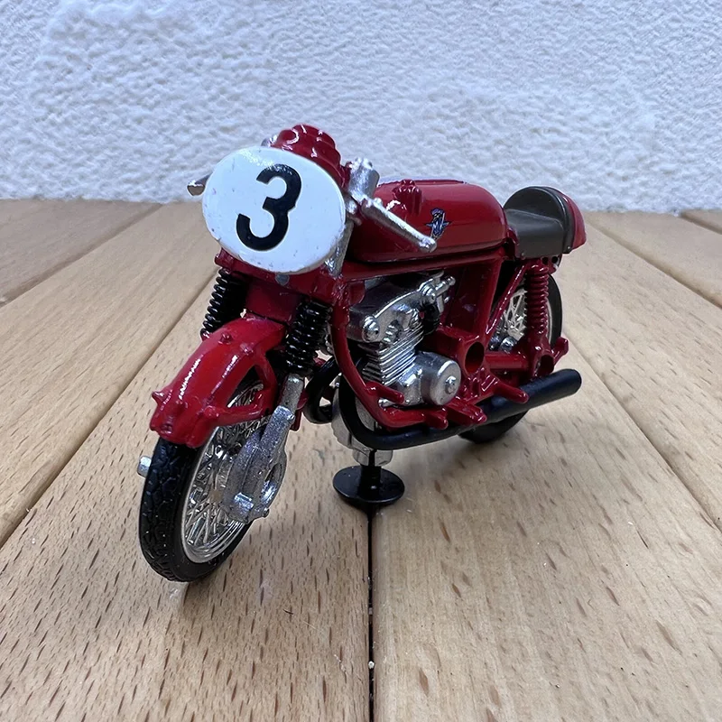 1:32 Scale Diecast Alloy Augusta Motorcycle Toys Cars Model Classics Adult Nostalgia Collectible Souvenir Gifts Static Display