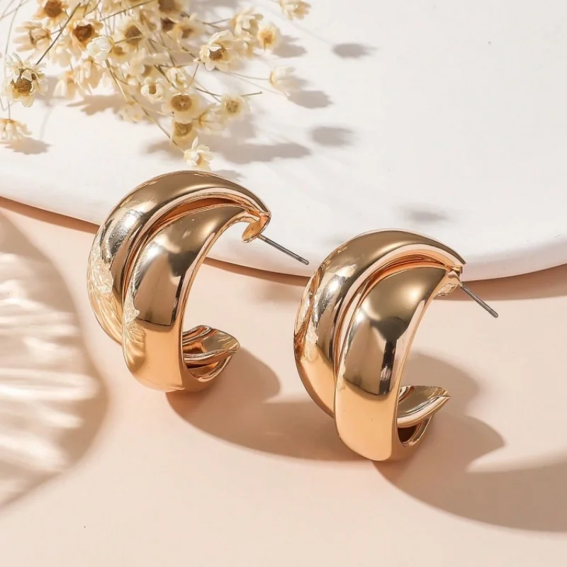 Creative Exaggerated C- shaped Studs Geometric Large Ear Clips Female Metallic Mirror Temperament Simple Earrings 1 Pair