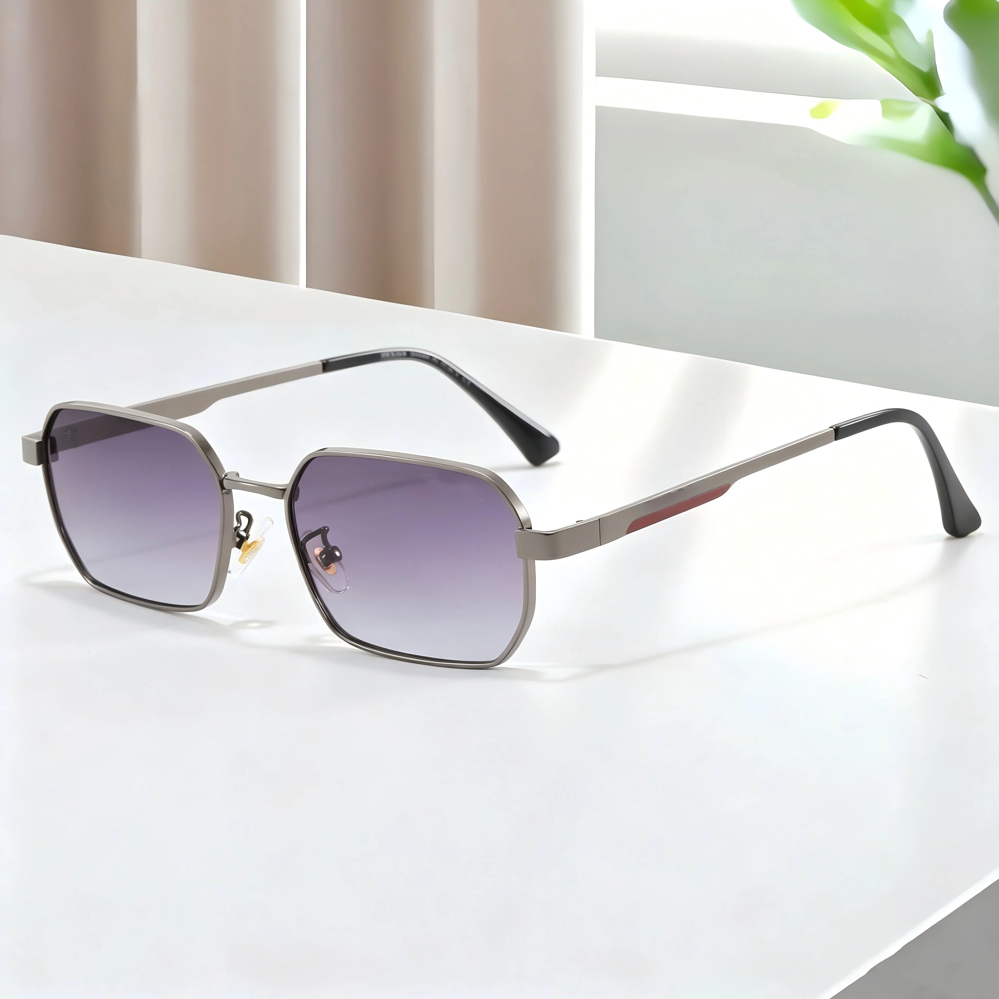 

Summer Hot Selling New Style Stylish Sunglasses Retro Sunglasses Polygonal Metal Frame Sunglasses Versatile for Commuting Gifts