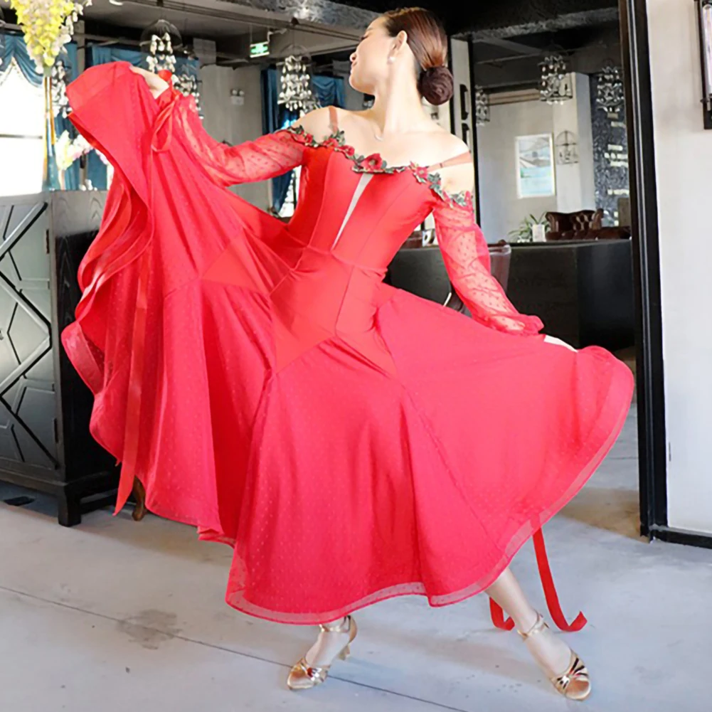 Abito da pratica a maniche lunghe con nastro da campionato, abito da competizione per sala da ballo con fionda rossa valzer