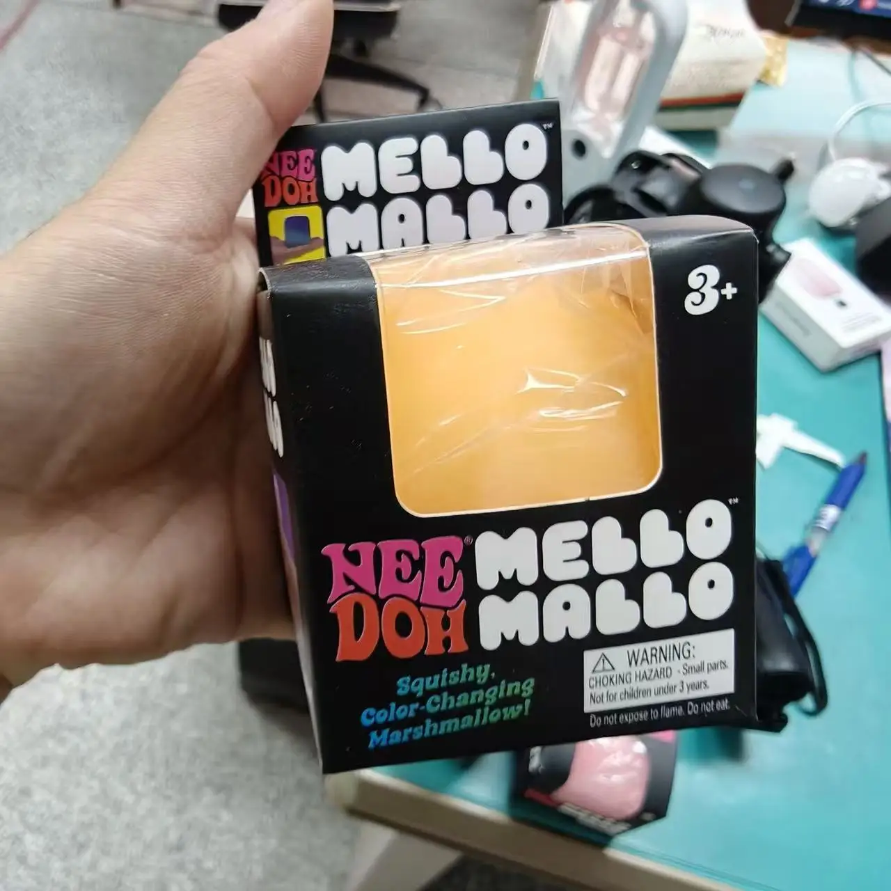 Beliebtes NeeDoh Farbwechselndes Marshmallow-Spielzeug mit UV-Farbwechsel, Langsam Zurückfederndes Knautsch-Musik-Dekompressionsspielzeug SS