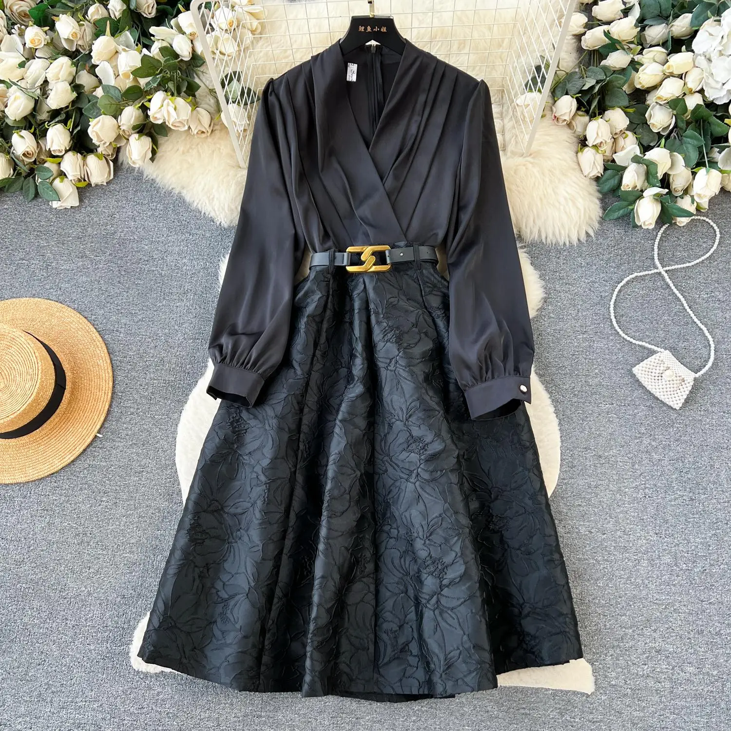 

Autumn Winter Women Stain Jacquard Dress High Quality Long Sleeve Luxury V-Neck Designer Vintage A-Line Office Vestidos A527