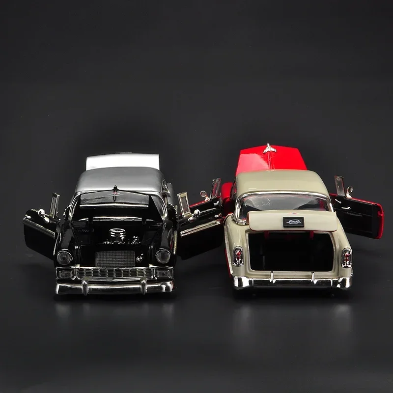 Jada 1:24 High Simulation Diecast Car Metal Alloy Model Car Gift Collection Diecast Alloy Car Model Collectible