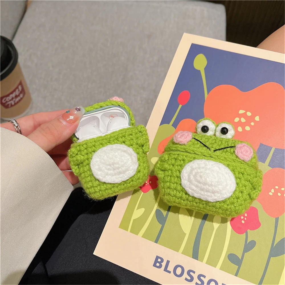 3D Cute Frog Plush Knit Headset Case for Apple Airpods Pro 3, 2, 1, Fun, Fluffy Earphone Cases, Charging Box Cover, Winter