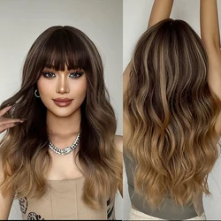 Średnio długie peruki syntetyczne Ombre Top Black to Blonde Brown Curly Classic Hair Peruka z grzywką dla dziewcząt i pań codziennego użytku