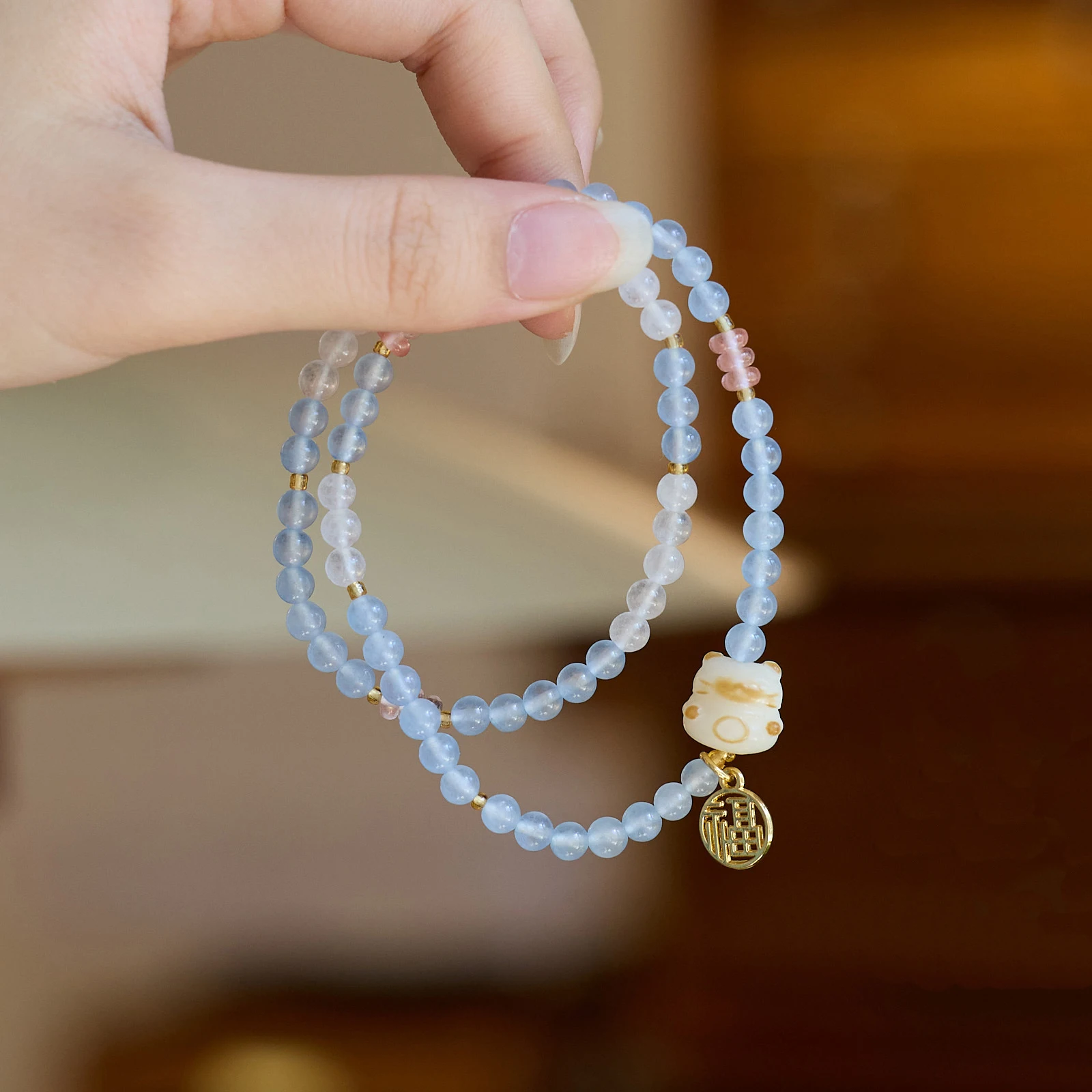 

Lucky Cat's Paw Shape 4MM Sky Blue Chalcedony Handmade Double Wrap Beaded Bracelets for Women Elegant Bangle Accessories 1627