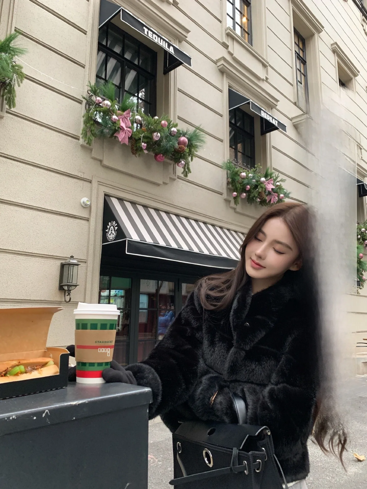 

OKMASHOP Munich Love Letter Women's Thickened Faux Fur Coat Eco-friendly Luxury Sensation Long Sleeve Straight Cut Style