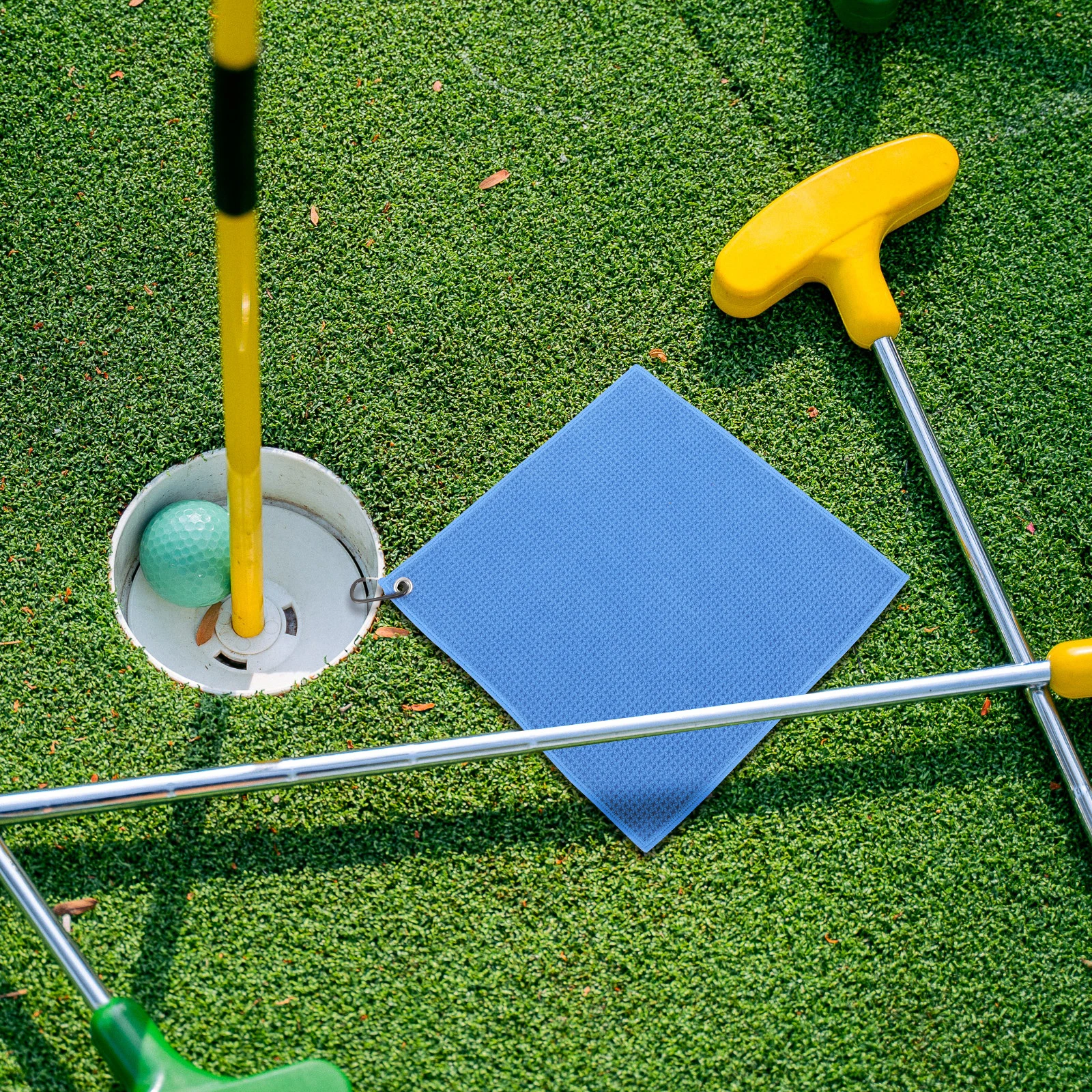 

3 Black Golf Towels 30x30cm Microfiber Cleaning Portable Golfing Accessory Dry Breathable Ball Wipes Man Golfs Cleaner