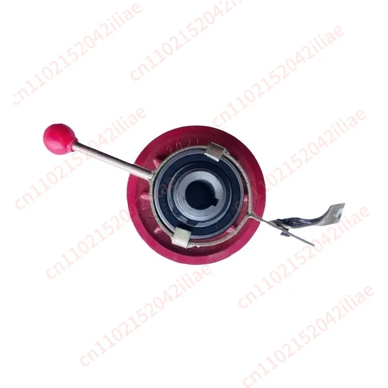 

Three-cylinder plunger pump clutch belt plate B wheel single slot agricultural dispenser clutch
