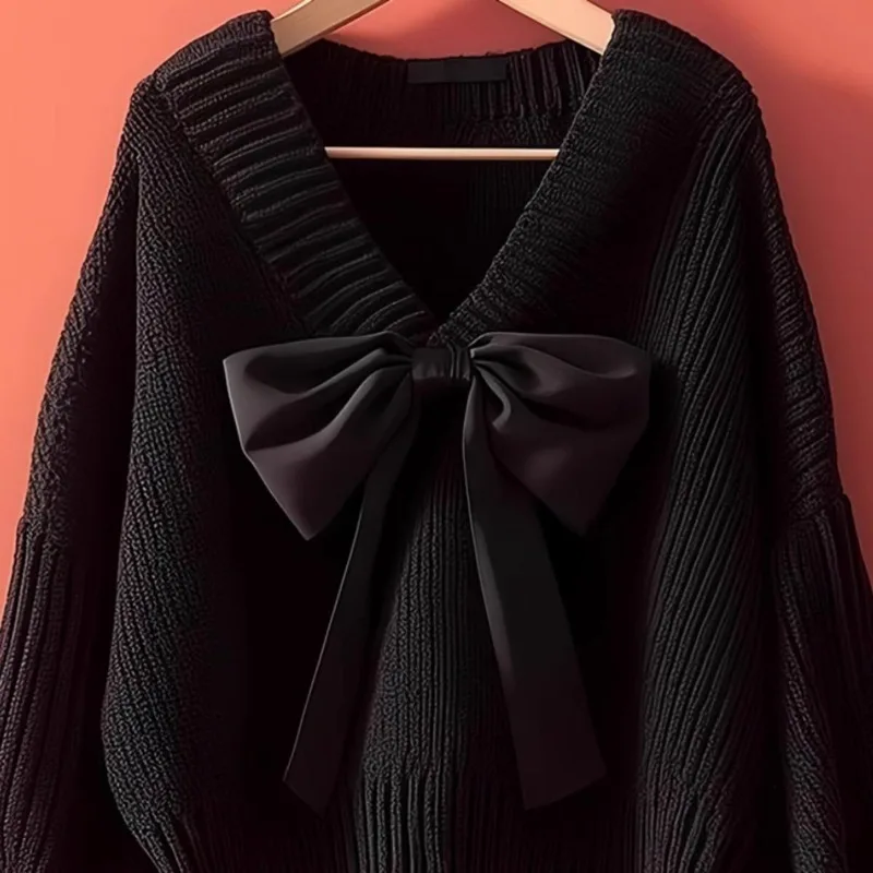 

V-neck Bow Knitted Sweater Women's 2025 New Autumn and Winter Lazy Style Premium Top