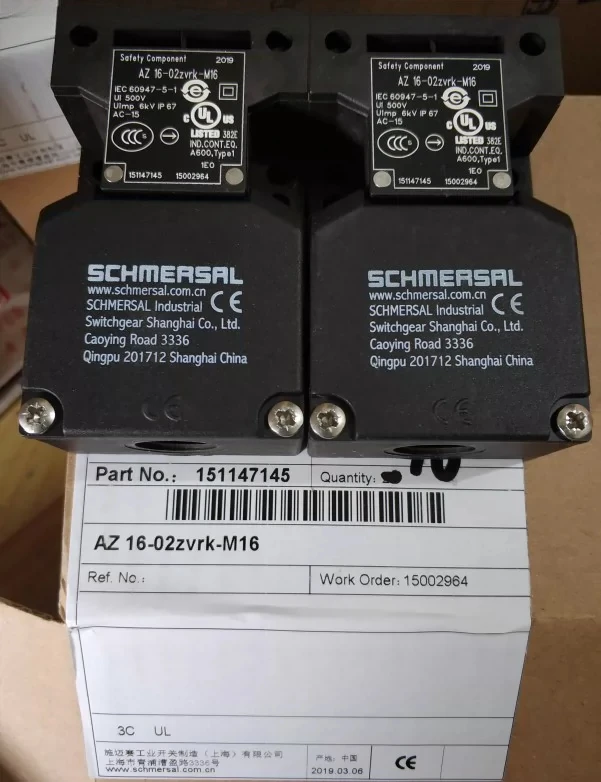 

AZ 16-02ZVRK-M16 door switch brand new original spot