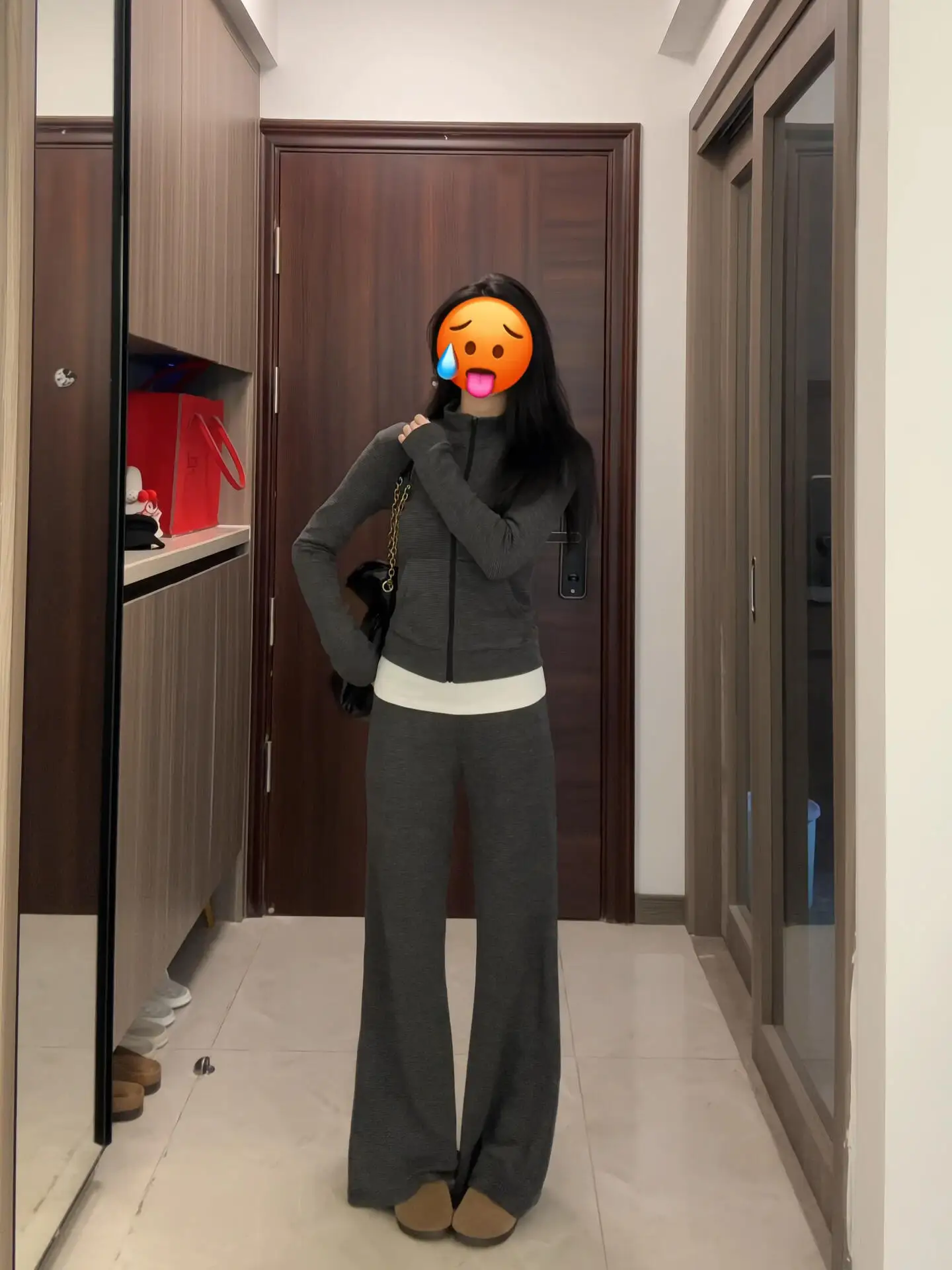 

Комплект из толстовки и брюк в полоску Slim Fit для женщин: повседневная спортивная одежда с длинным рукавом, хлопковый воротник-стойка, весна-осень, новинка