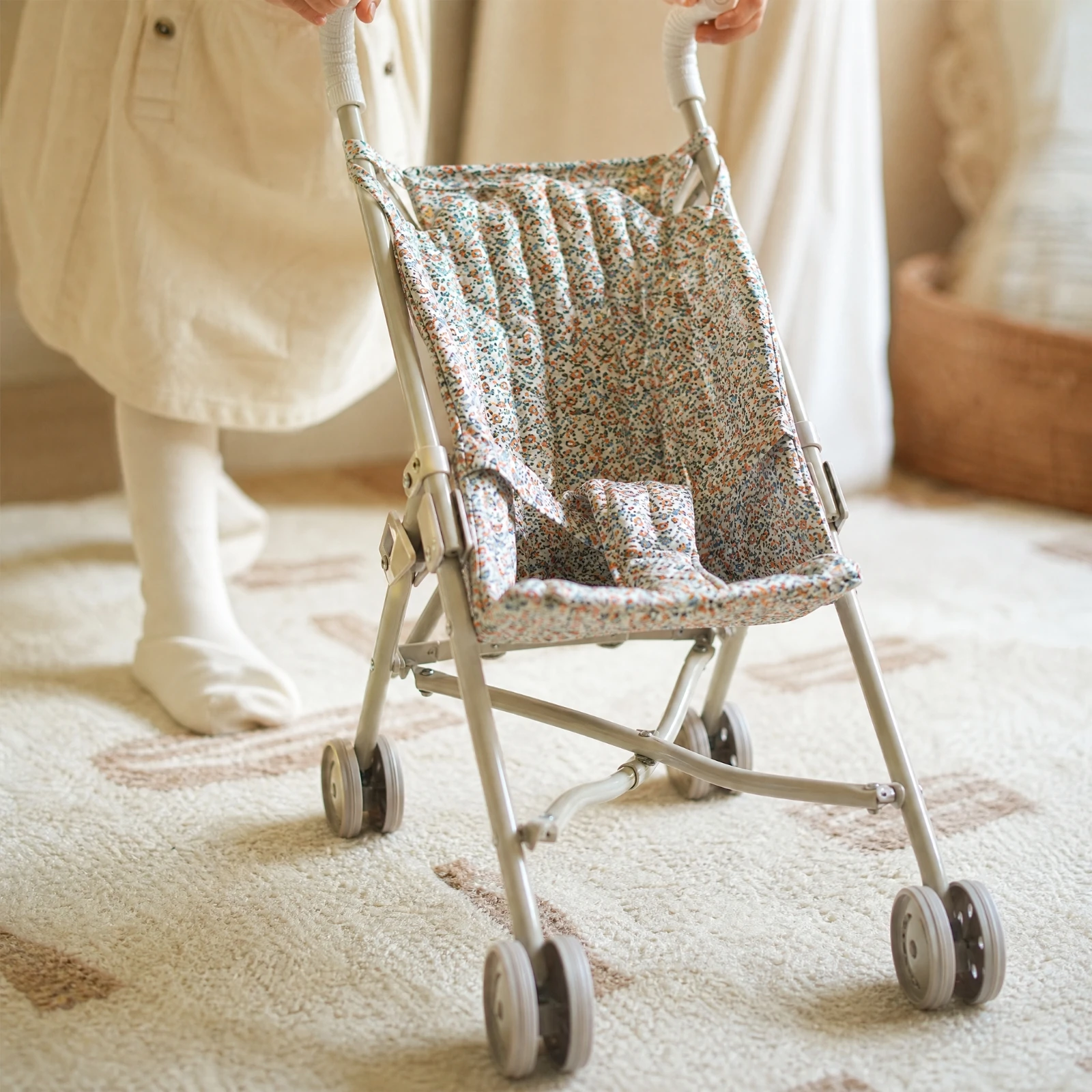 passeggino-per-bambole-dimensioni-adatte-ai-bambini-leggero-e-pieghevole-con-struttura-in-metallo-robusto-e-facile-da-trasportare-ideale-per-bambini-dai-4-ai-6-anni