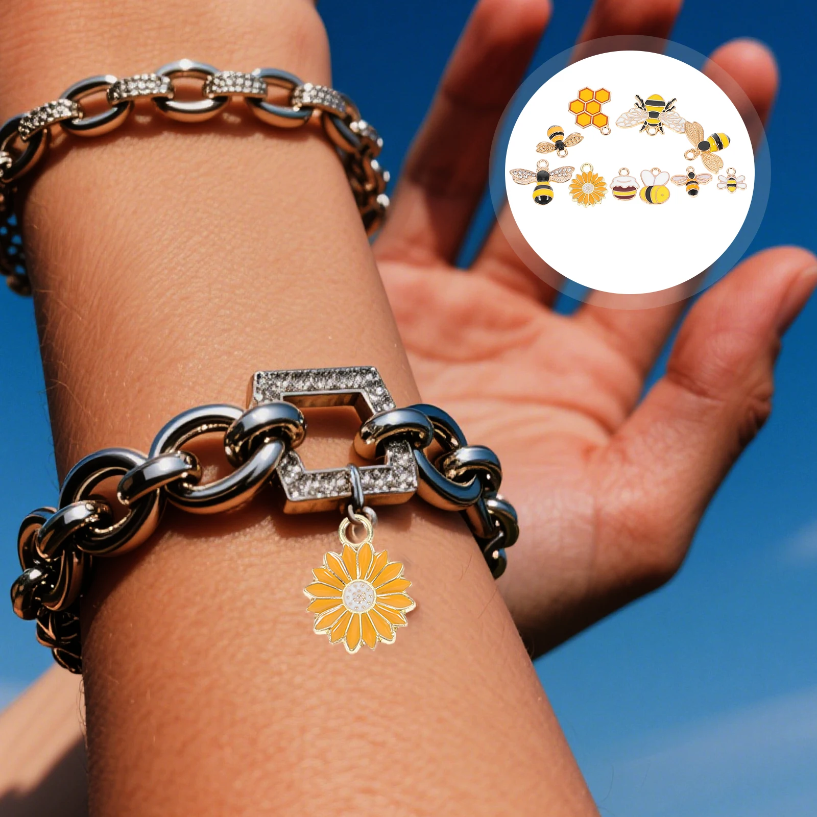 

20pcs Bee Charms Alloy Rhinestone Honeycomb Small Cute Pendants Earring Bracelet Necklace Keychain Diy Jewelry Making Supplies