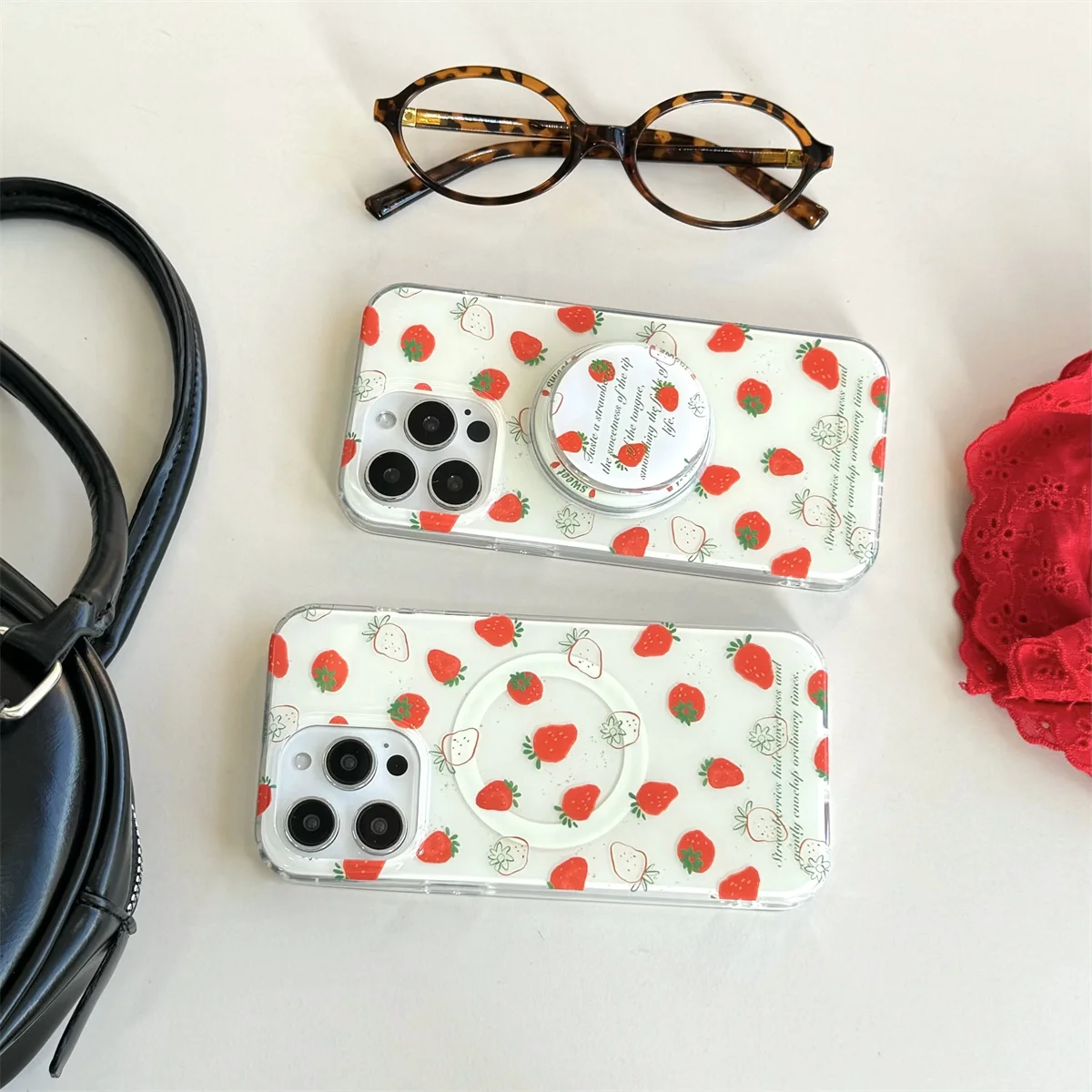 

Korean Cute letter label Strawberry Magnetic Stand Magsafe Wireless Charge Case Phone For iPhone 16 15 14 13 Pro Max Cover