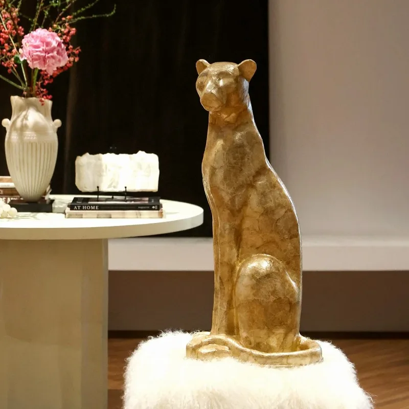 Shell Sculptures Golden Leopard Creative Lucky Ornaments Luxury Aesthetic Living Room Figurines Modern Nordic Home Decoration