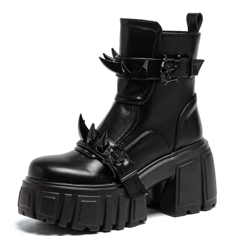 

2025 Autumn and Winter Women's Metal Horn Buckle Leather British Retro Thick Heel Platform Soft Leather Short Boots