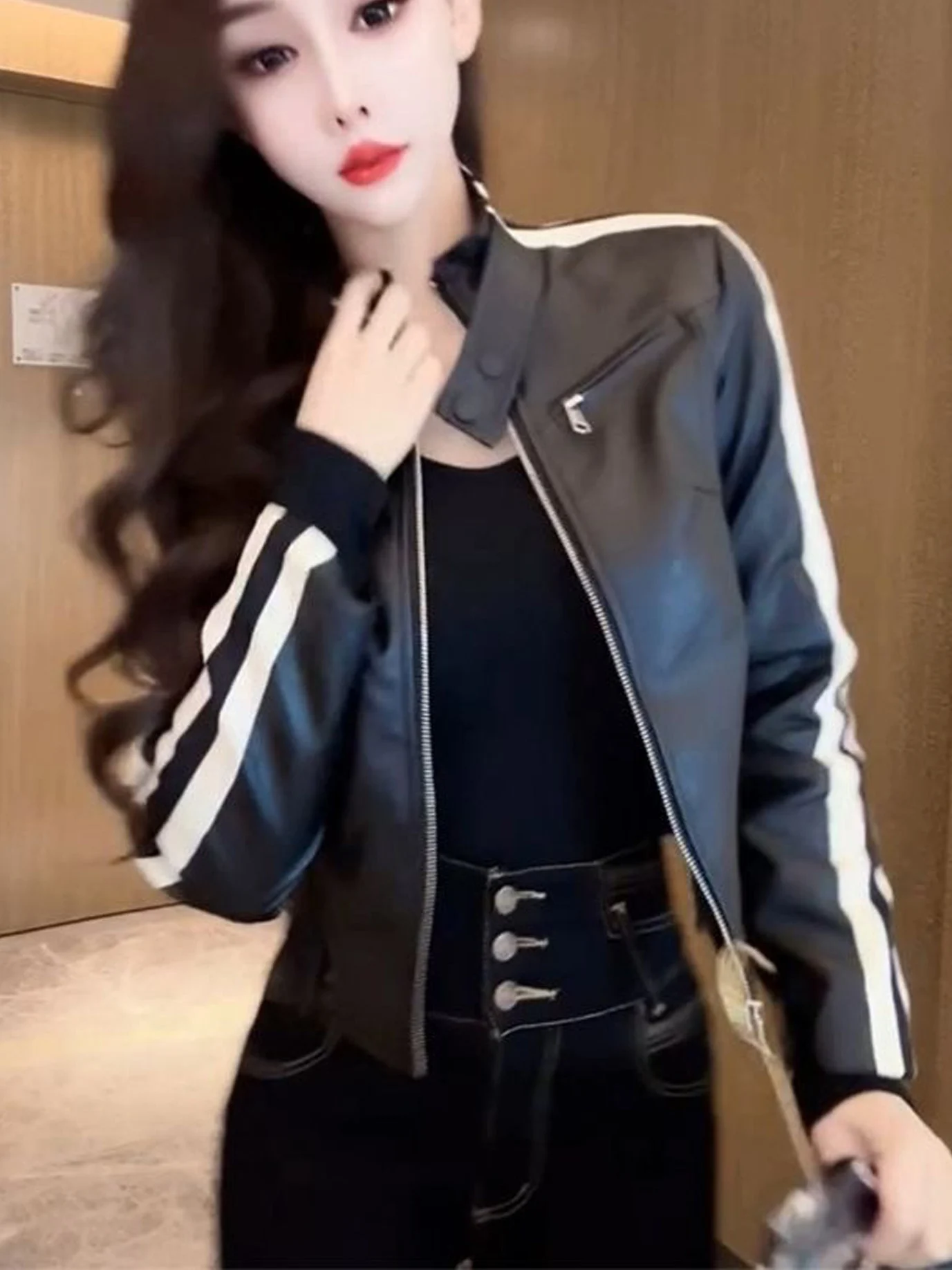 Casual Style Short Coat for Women Black Side Stripe Slimming Fashionable Autumn Winter New Arrival Street Style Versatile Out...