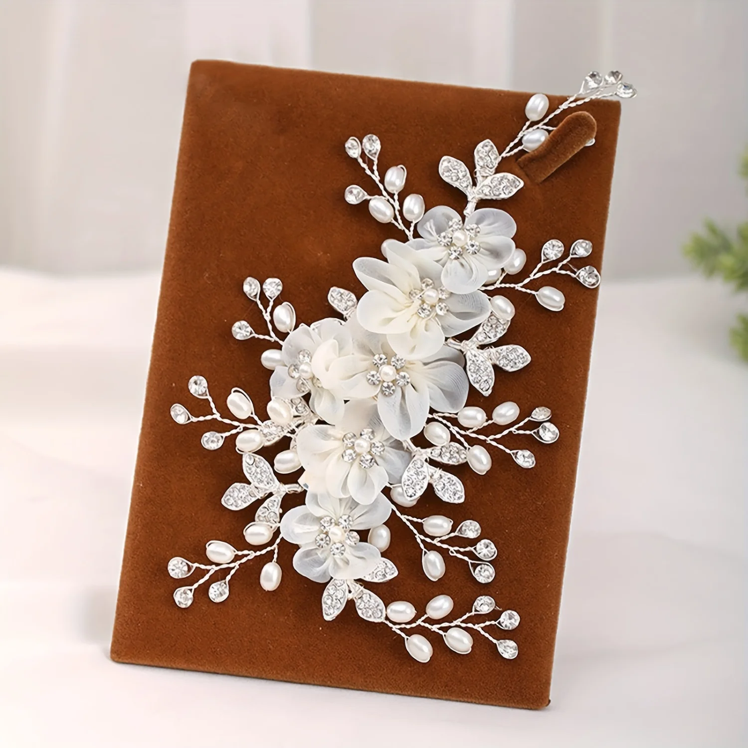 

Artificial Flowers Hairpin with Sparkling Rhinestones & Faux Pearls, Fake Flowers Hair Piece for Women, Chinese Style Hair Clips