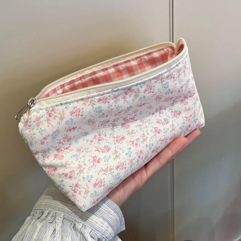 Sweet Pink Lace Floral Pencil Case, Girl High‑Aesthetic Pencil Bag, Multi‑Purpose Storage Pouch for Student Earphones