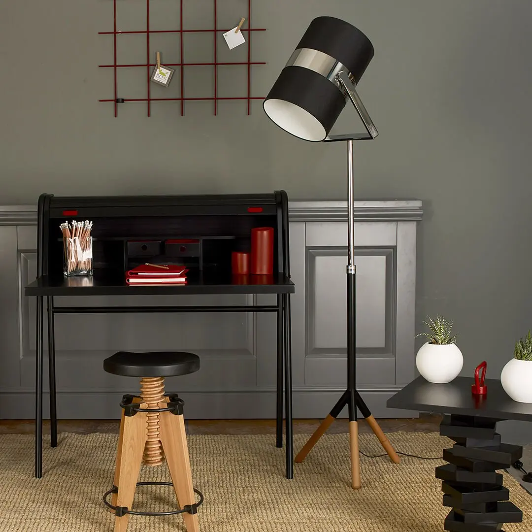 مصباح أرضي بفتحة سوداء #2