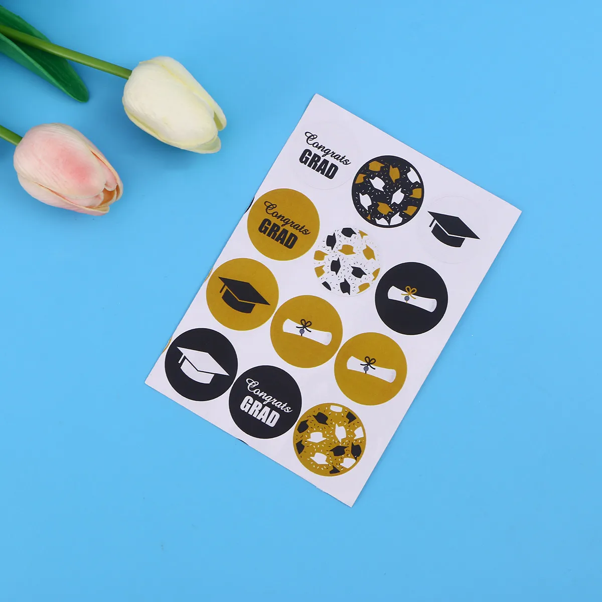 

144Pcs Graduation Themed Certificate Seal Stickers Round Label Decorative Handmade Sealing Sticker for Party Gift Wrap Balloon