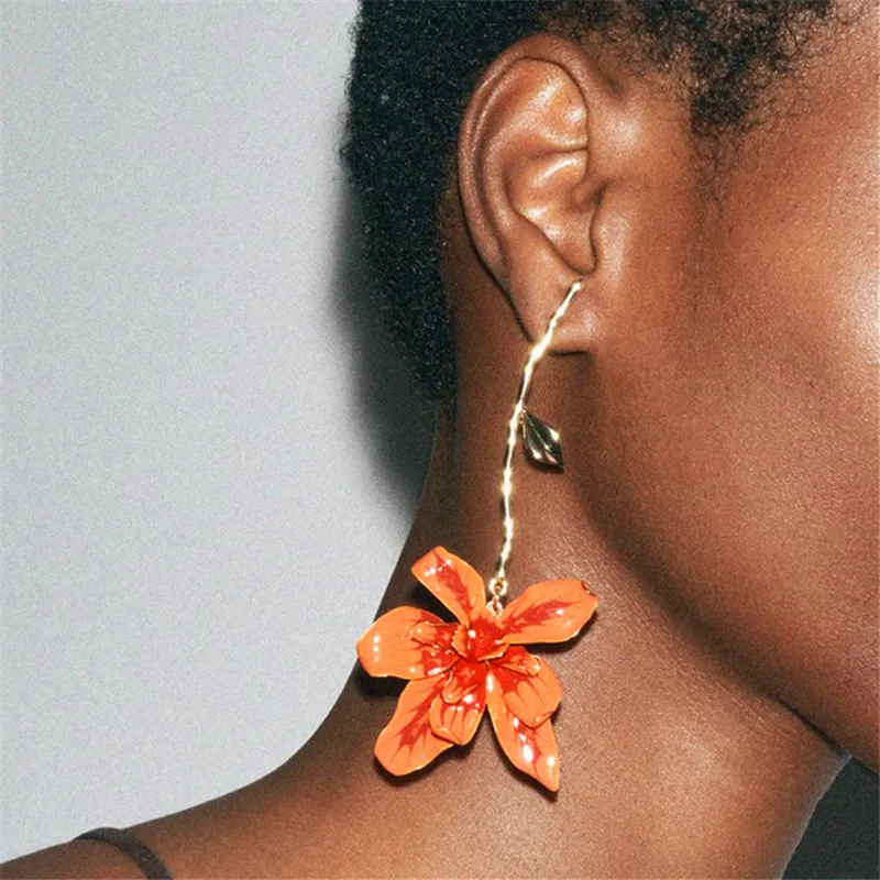 Exaggeratedand fashionable metal flower decoration stem-shaped earrings versatile temperament vacation style long women earrings