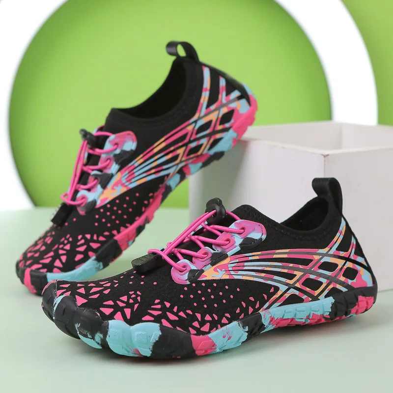 Schnell trocknende Indoor Fitness Outdoor Damen Wasserschuhe Schwimmen Barfuß Fünf Finger Aquaschuhe Strand Meer Leichte Turnschuhe