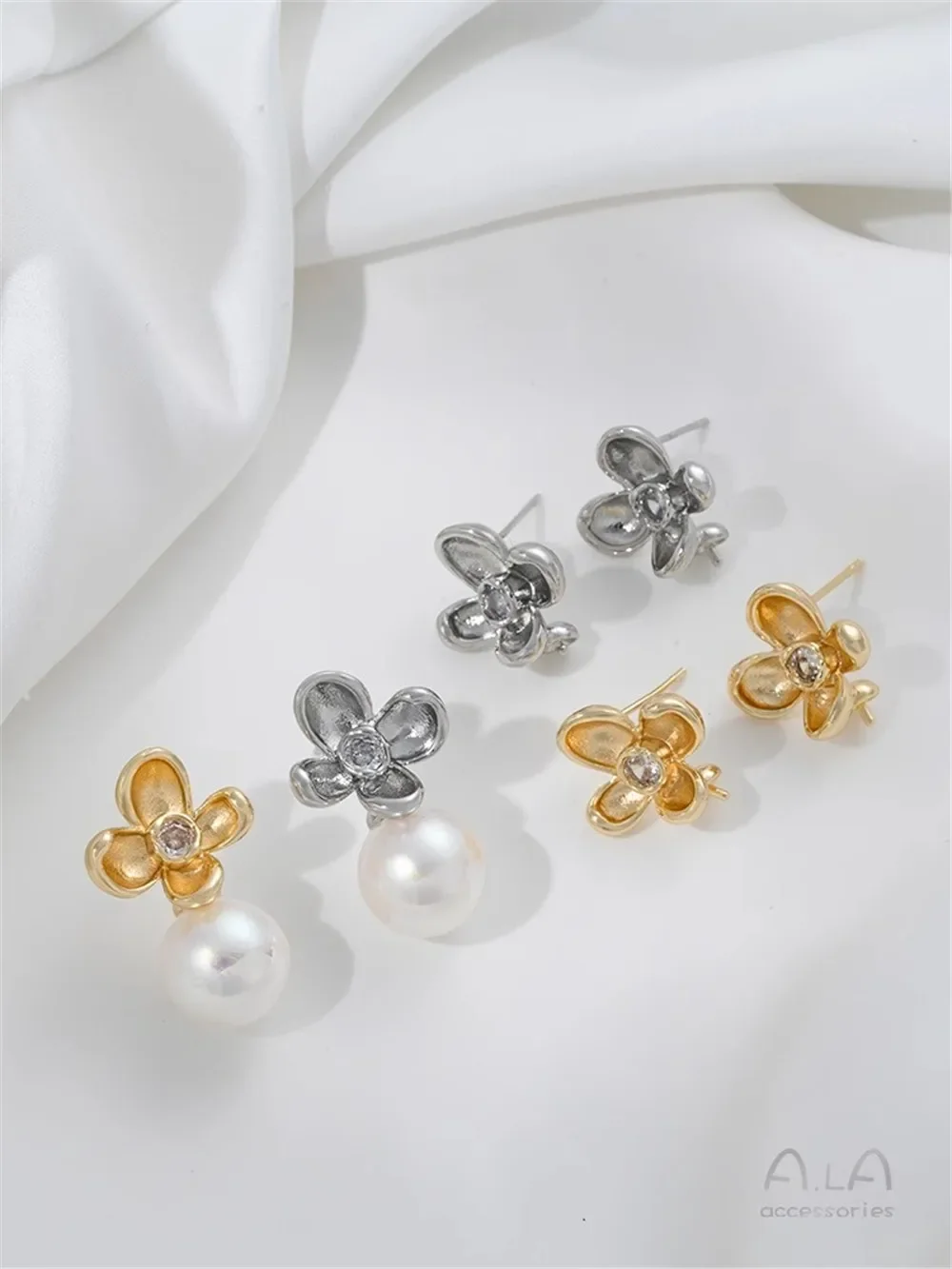 

14K Gold Inlaid Zirconium Four Petal Flower Half Hole Bead Earrings, DIY Adhesive Pearl Silver Needle Earring Material