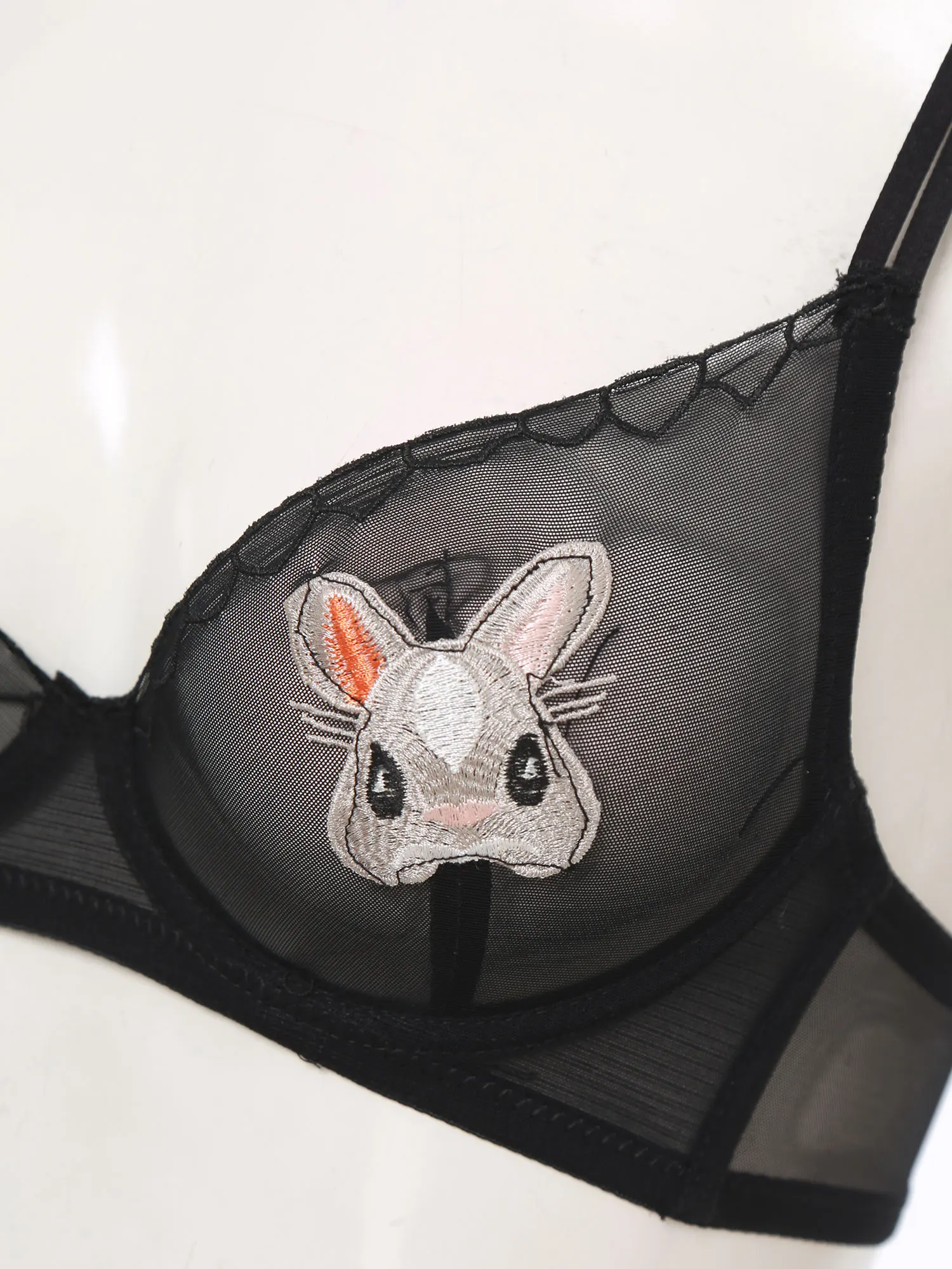 حمالة صدر نسائية بقماش شفاف 3/4 كوب من Underwire شفافة من خلال تطريز أرنب كرتوني حمالة صدر غير مبطنة ملابس داخلية علوية #5