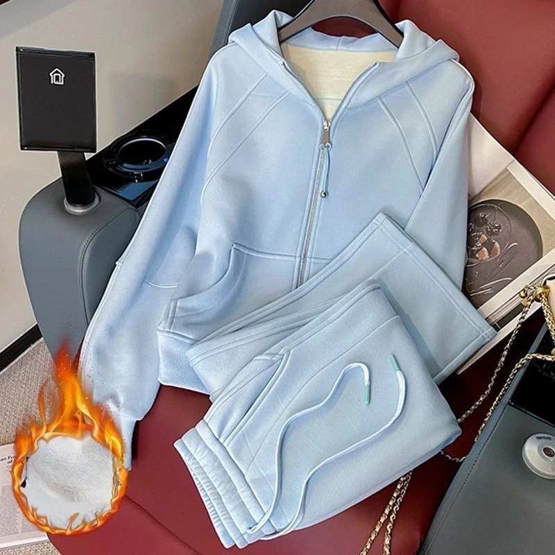This Is A Casual Sportswear for Women in Autumn Winter, Featuring A Thick Hooded Sweatshirt  Wide-leg Pants As A Sportswear Set.