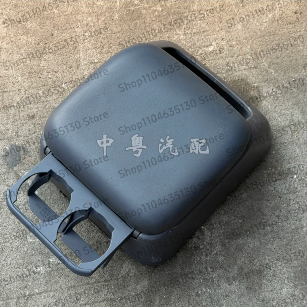 Suitable for Prado 2700 3400 LC95 armrest cover, models from 1996-2002