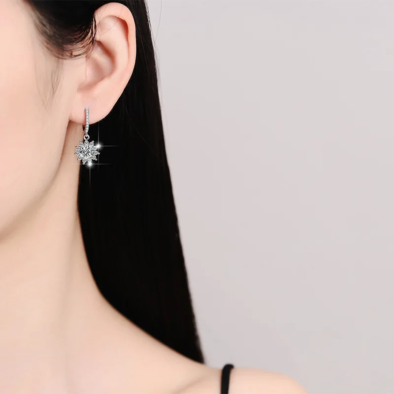 Neue Ohrringe aus 925er-Sterlingsilber, Moissanit für Damen, exquisite Freundin, Hochzeit, Verlobung, Schmuck, modisches Geschenk, hohe Qualität – Detail 4