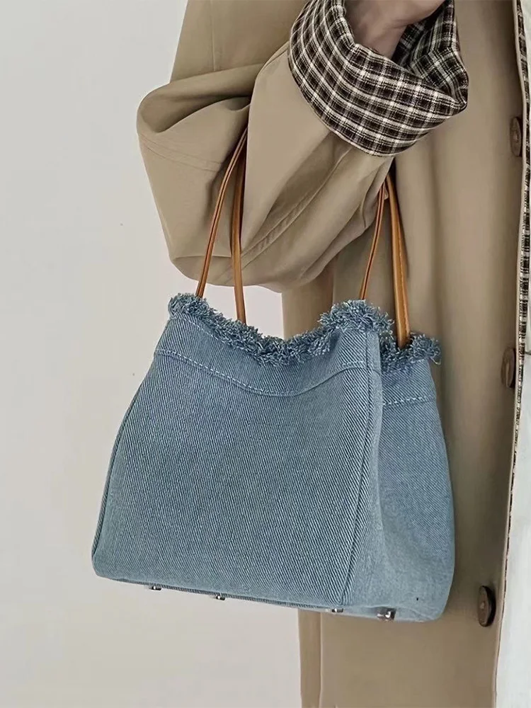 Denim Bucket Bag 2023 New Women\'s Foldable Stretchable Magnetic Buckle Handbag Street Trend Personalized Small Square Bags