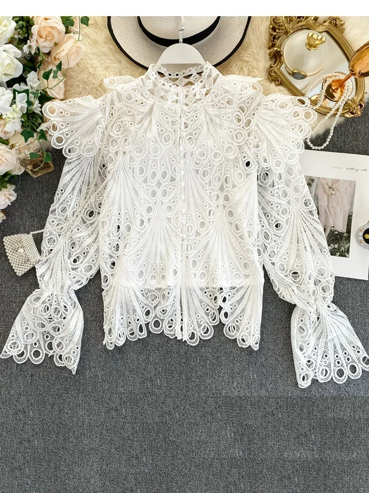 Women\'s French Vintage Lace Shirt Spring Autumn Hollow Ruffled Flare Sleeve Stand Collar Tops Single-breasted Blouse Tops ML637