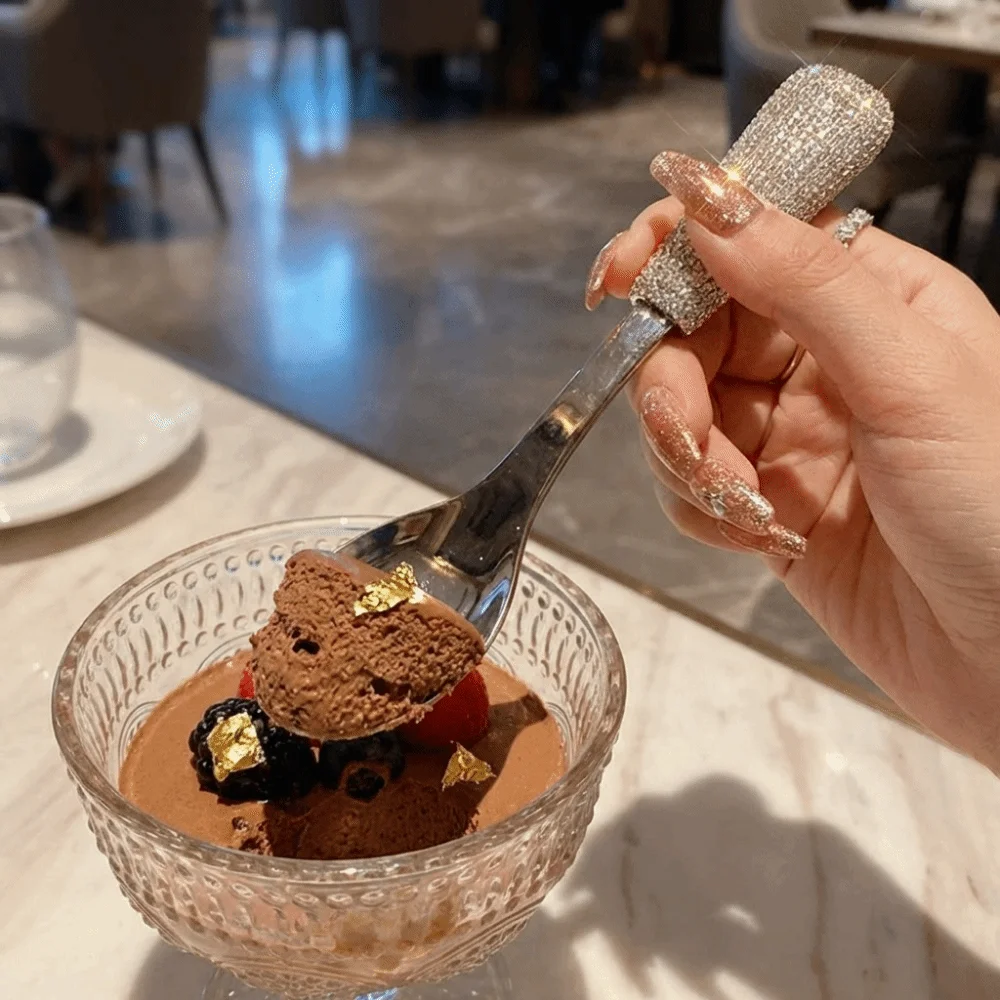 Easy To Clean Rhinestones Ice Cream Spoons Bling Portable Soup Spoons Exquisite Smooth Dessert Teaspoons Hotel
