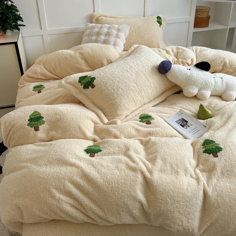 New Embroidered Teddy Velvet Bedding Set Winter Warm High-end Soft Warmth Duvet Cover Set with Sheet Quilt Cover and Pillowcases