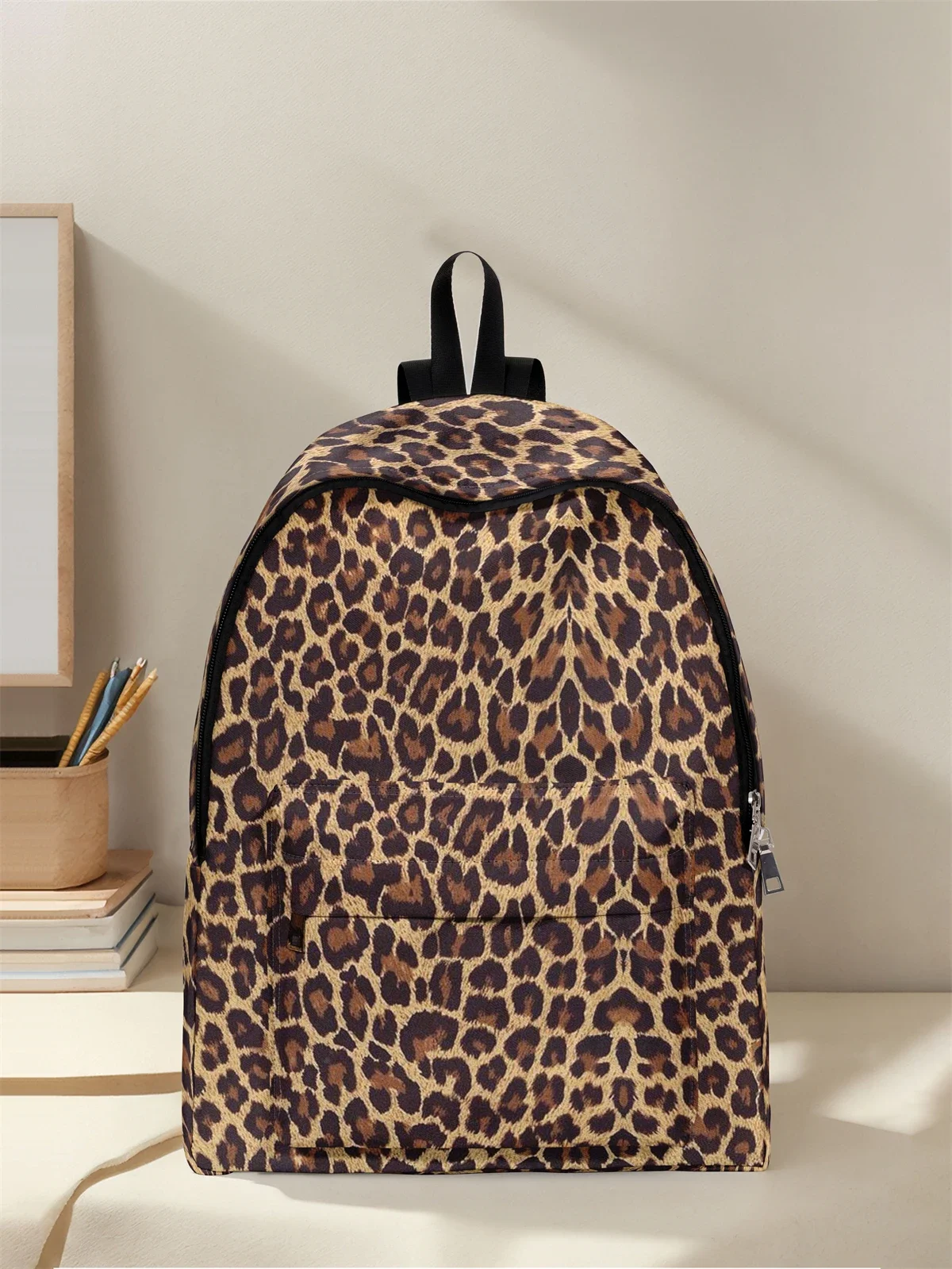 Leopard print pattern backpack, new model for 2025, casual travel backpack, lightweight and simple casual travel backpack