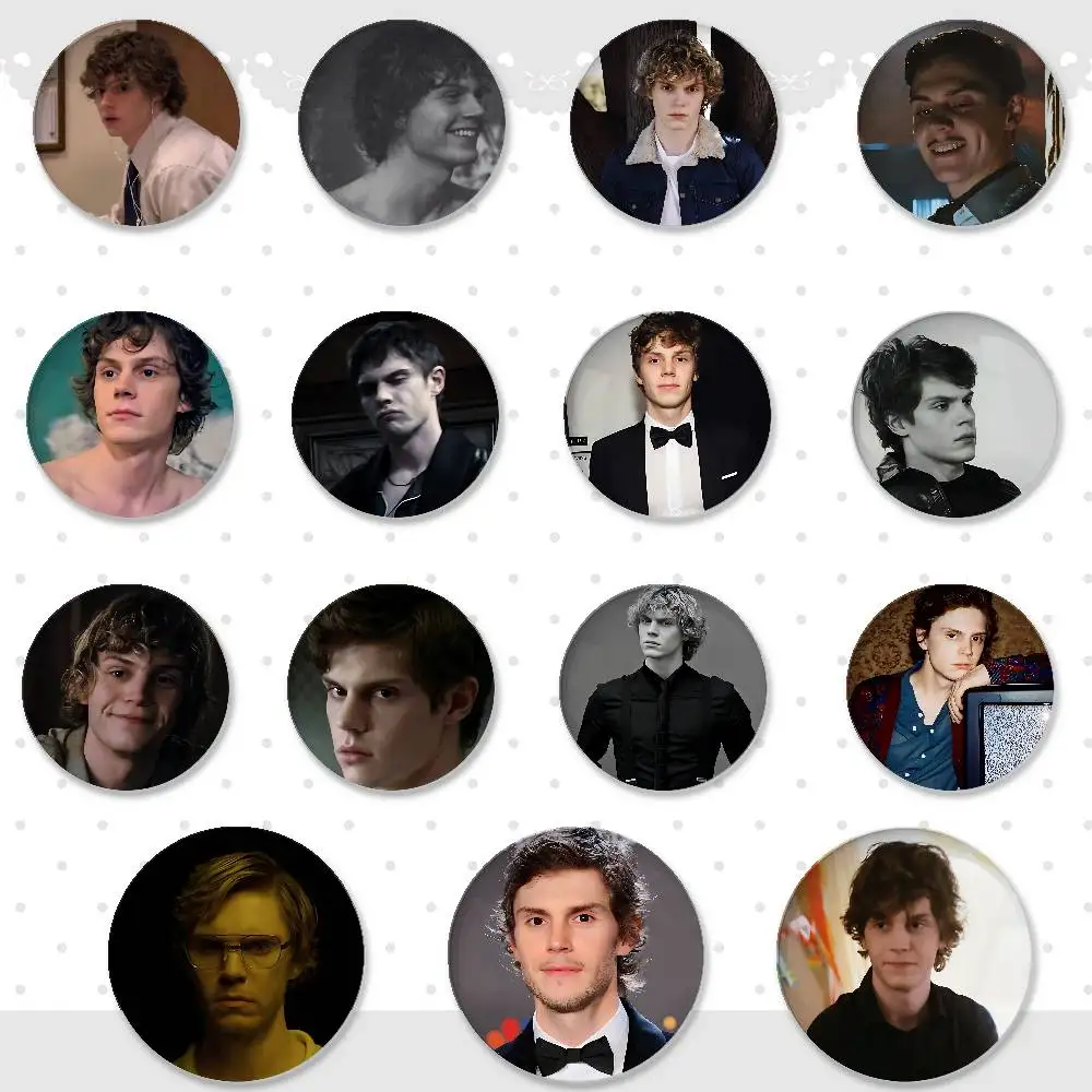 E-Evan P-Peters Actor Badges Fashion New Hip Hop Versatile Round Metal Badge Cartoon Pin Gift Wholesale