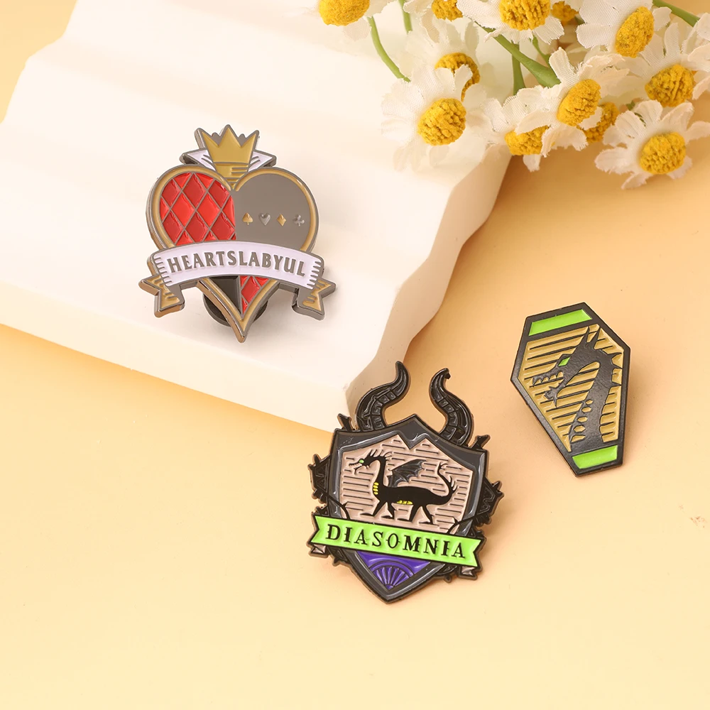 3Pcs/Set Game Twisted Wonderland Enamel Brooch Funny Metal Badge Lapel Coat Backpack Hat Pin Cosplay Jewelry Accessories Gift image 5