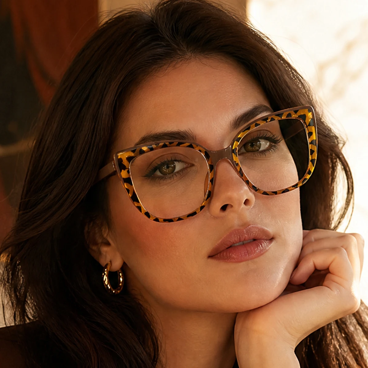 1 Pair of Women's Color-Blocked Large-Frame Cat-Eye Decorative Glasses, Stylish and Eye-Catching, Gentle and Elegant, Unique and Attractive, Suitable for Daily Commuting, Casual Outings, and Date Nights with Friends