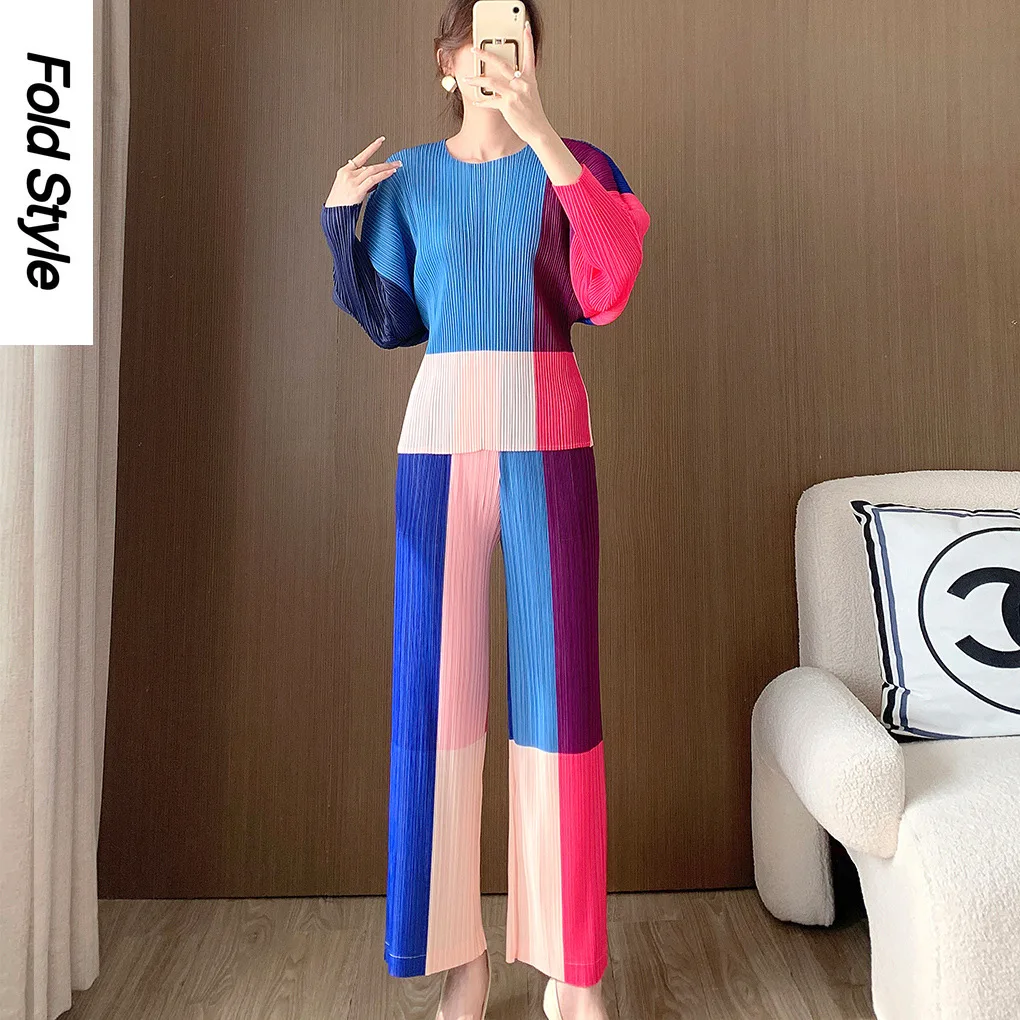 

Miyake Spring and Autumn New Set Women's Fashion Folded Bat Sleeve Top Women's Straight Tube Casual Pants Two-piece Set