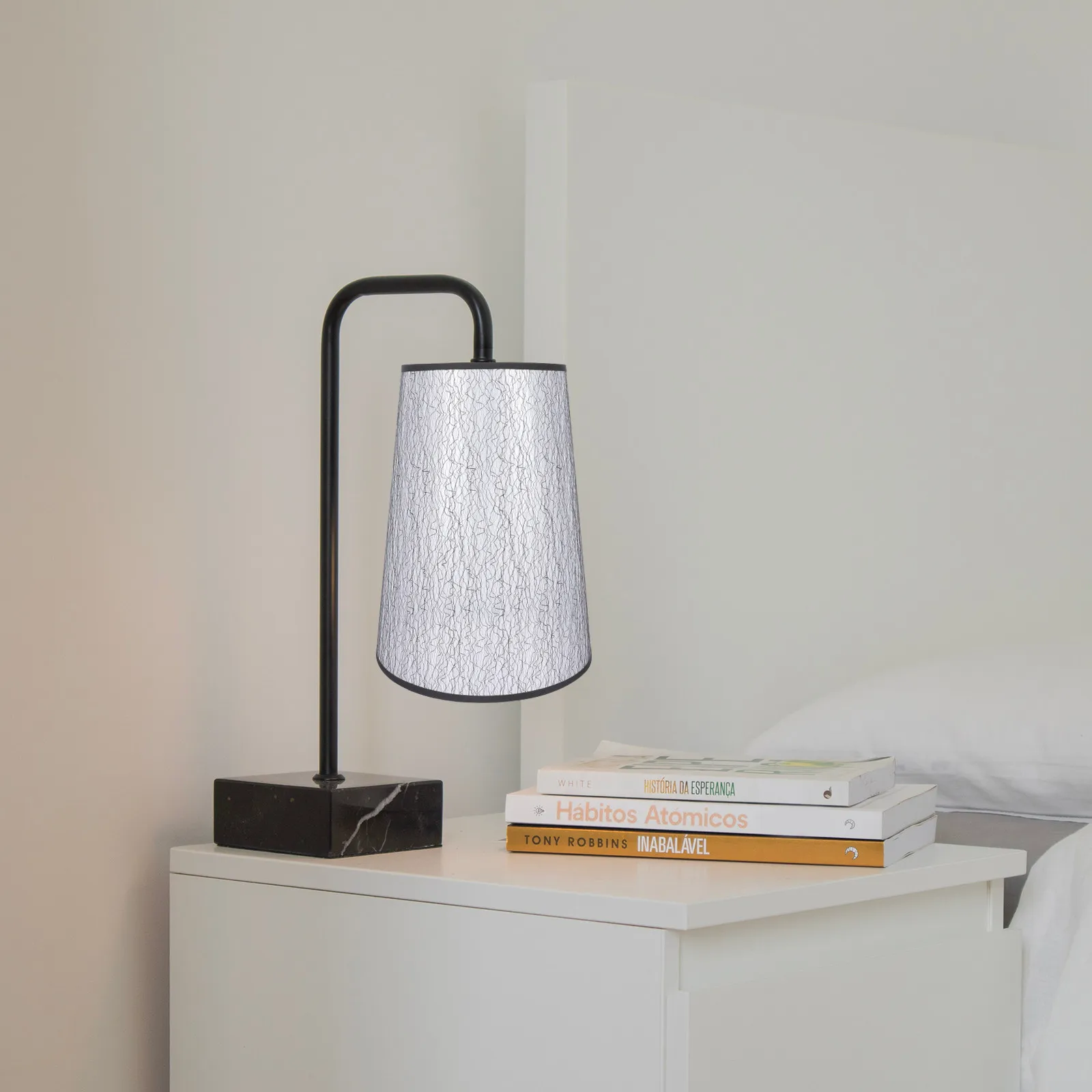 

Barrel Table Lamp Shade Cover for E27 Socket Drum Style Lampshade Household Indoor Light Cover Sturdy Iron Bracket Cloth