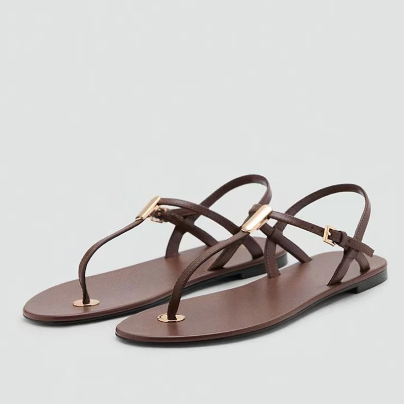 Liyke Sommer-Sandalen mit Kreuzriemen und Schnalle, Designer-Sandalen für Damen, modische Metalldekoration, Clip-Toe-Flachschuhe, Strand-Gladiator-Sandalen