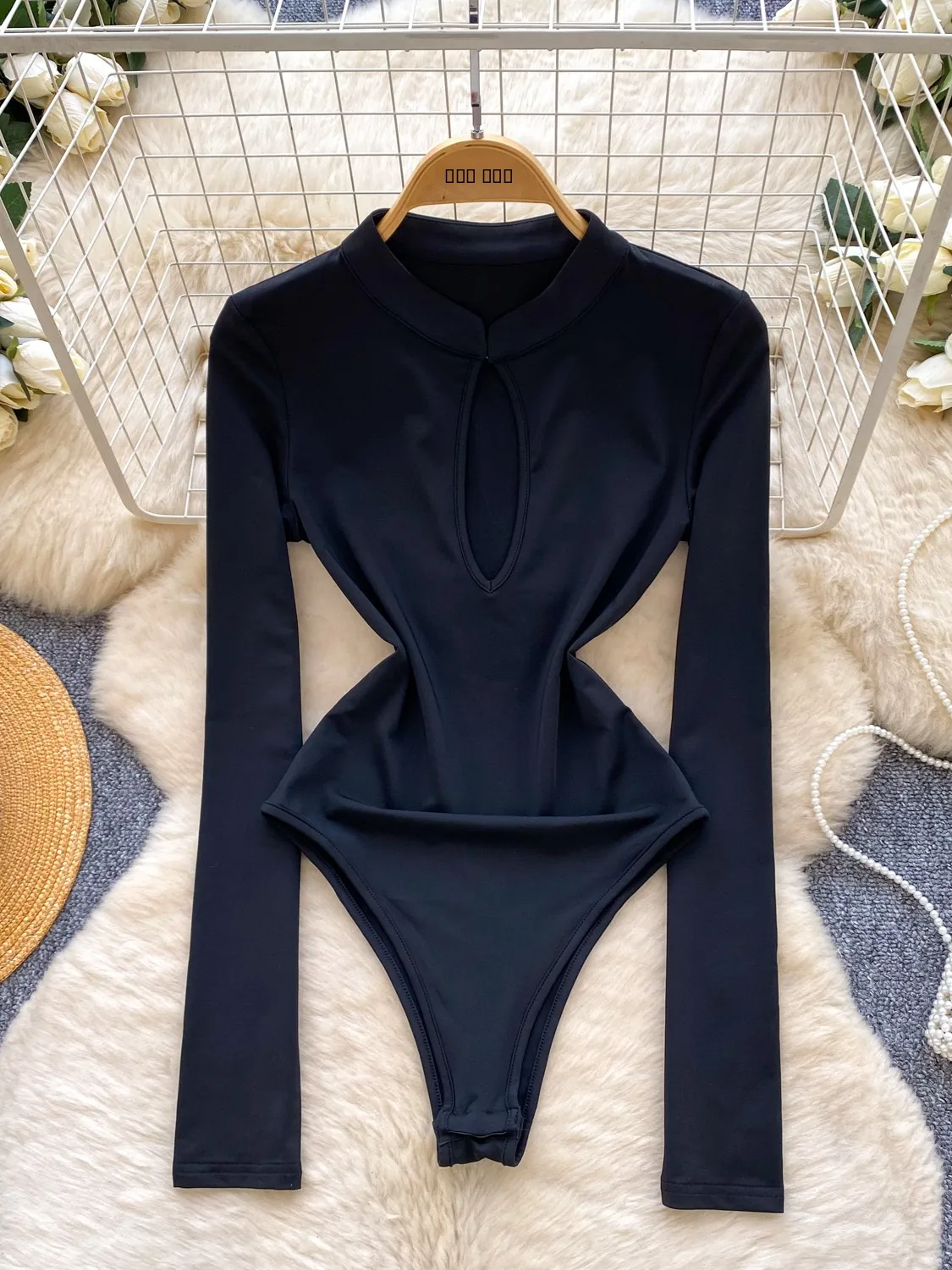 

Женский комбинезон в корейском стиле с высоким воротником и длинными рукавами, облегающий, с вырезами на талии, цельный, с эффектом стройности