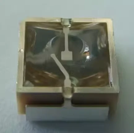 

Светодиодный ИК-излучатель TOLBIR208, отражающий, 8x8, 855 нм