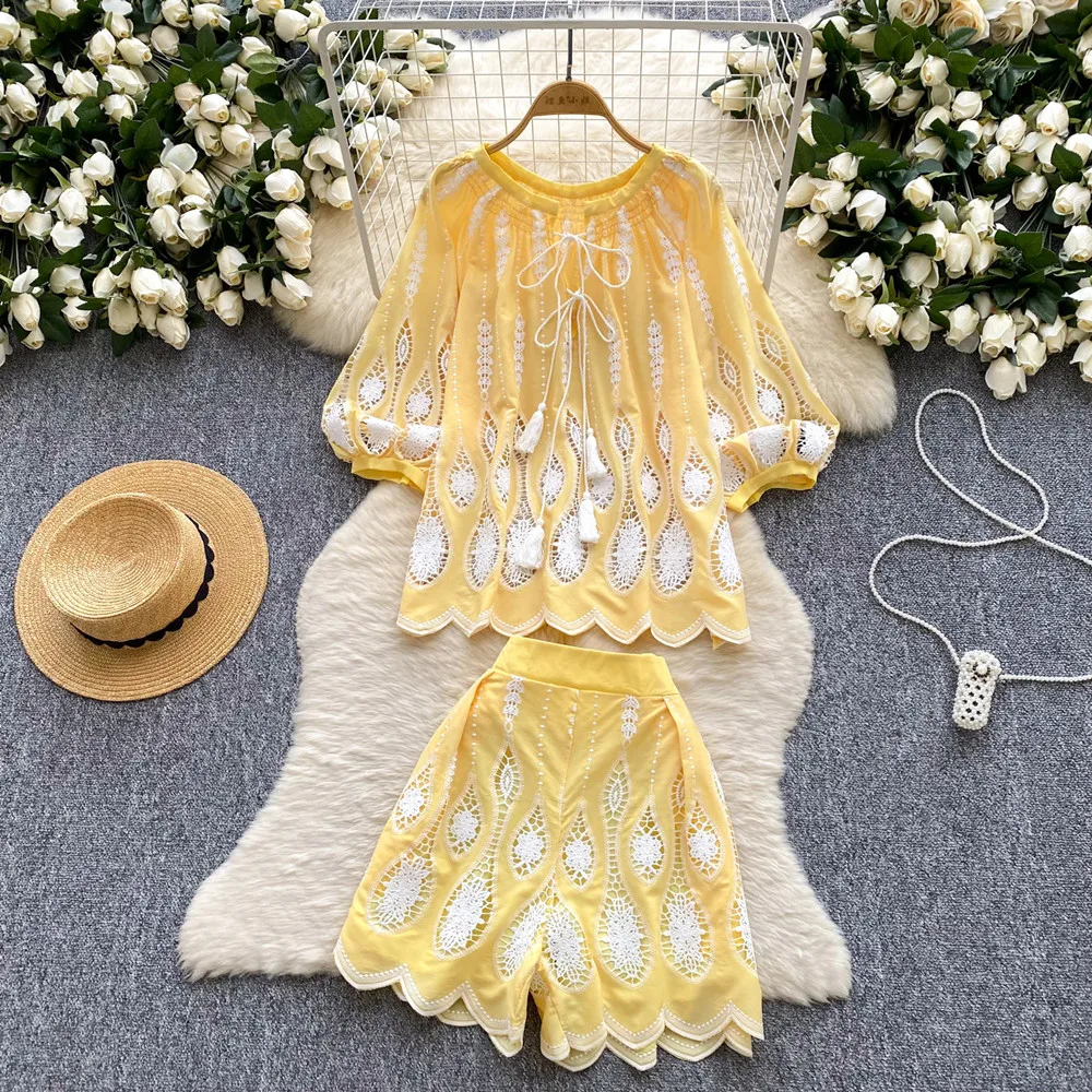 

Women Embroidery Vacation 2pcs Sets Summer Lantern Sleeves Tops+Wide Leg Shorts Summer High Quality Vintage Suits