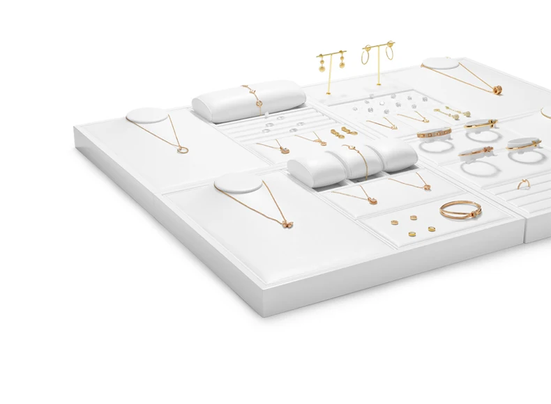 Oirlv Weißes Schmuck-Display-Tablett für Ringe, Ohrringe, Leder-Schmuck-Tabletts, Präsentationstabletts für Armreifen, Armbänder und Halsketten – Detail 3